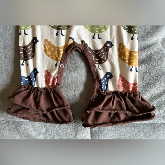 Rustic Chicken Infant Ruffle Romper - Picture 4 of 4